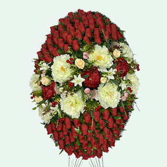 Венок из искусственных цветов